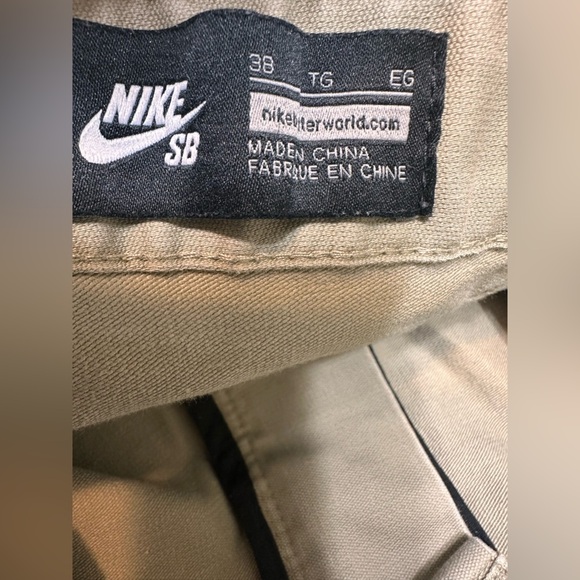 NIKE SB Skateboard Pants Mens Gusseted Beige Chino Zip Pockets Flex Canvas - Picture 6 of 7